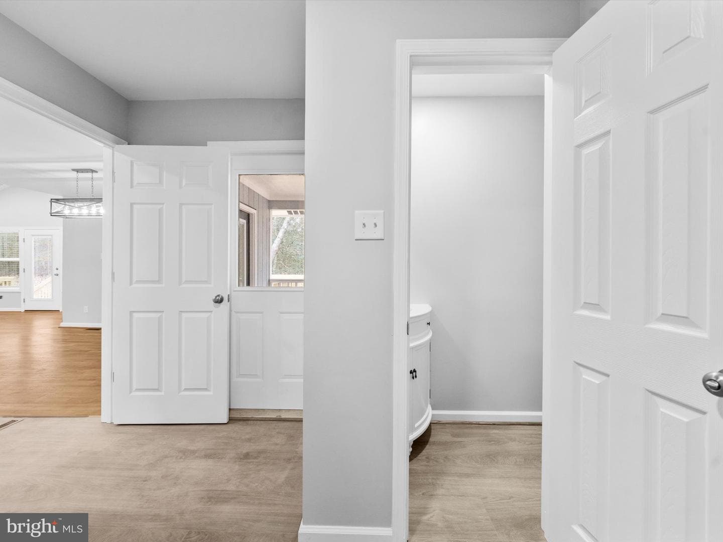 10009 River Road photo 25