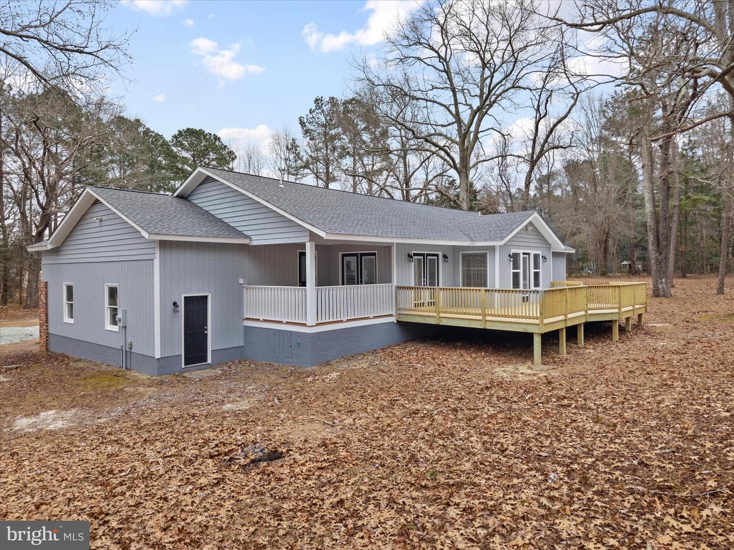 10009 River Road photo 4