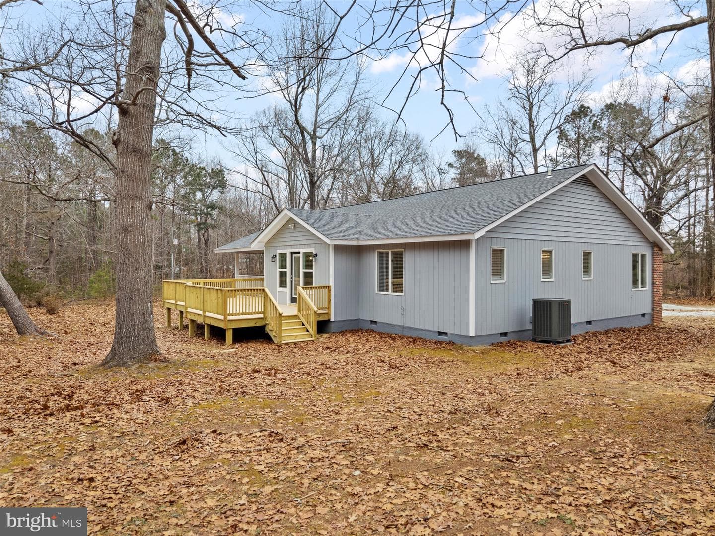 10009 River Road photo 47