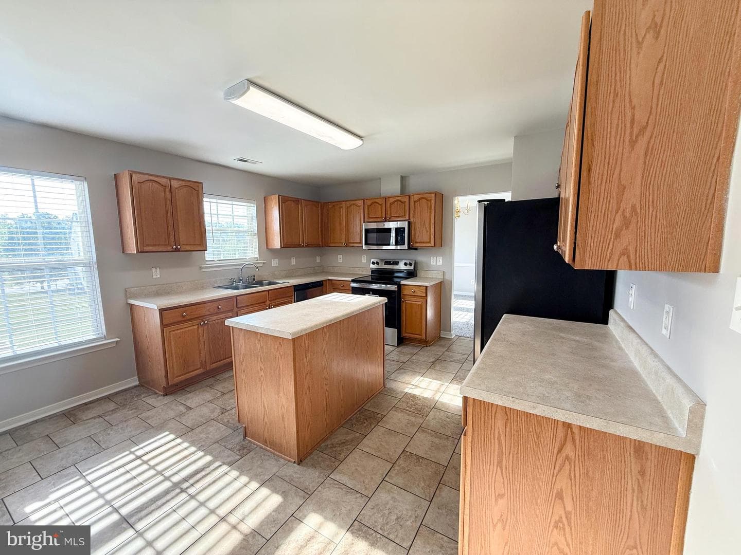 2937 Abbeydale Court photo 8