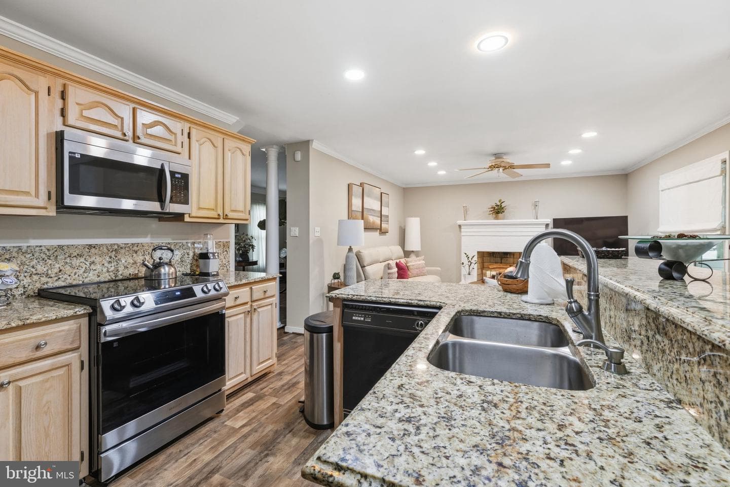 6401 Arbor Landing Drive photo 12