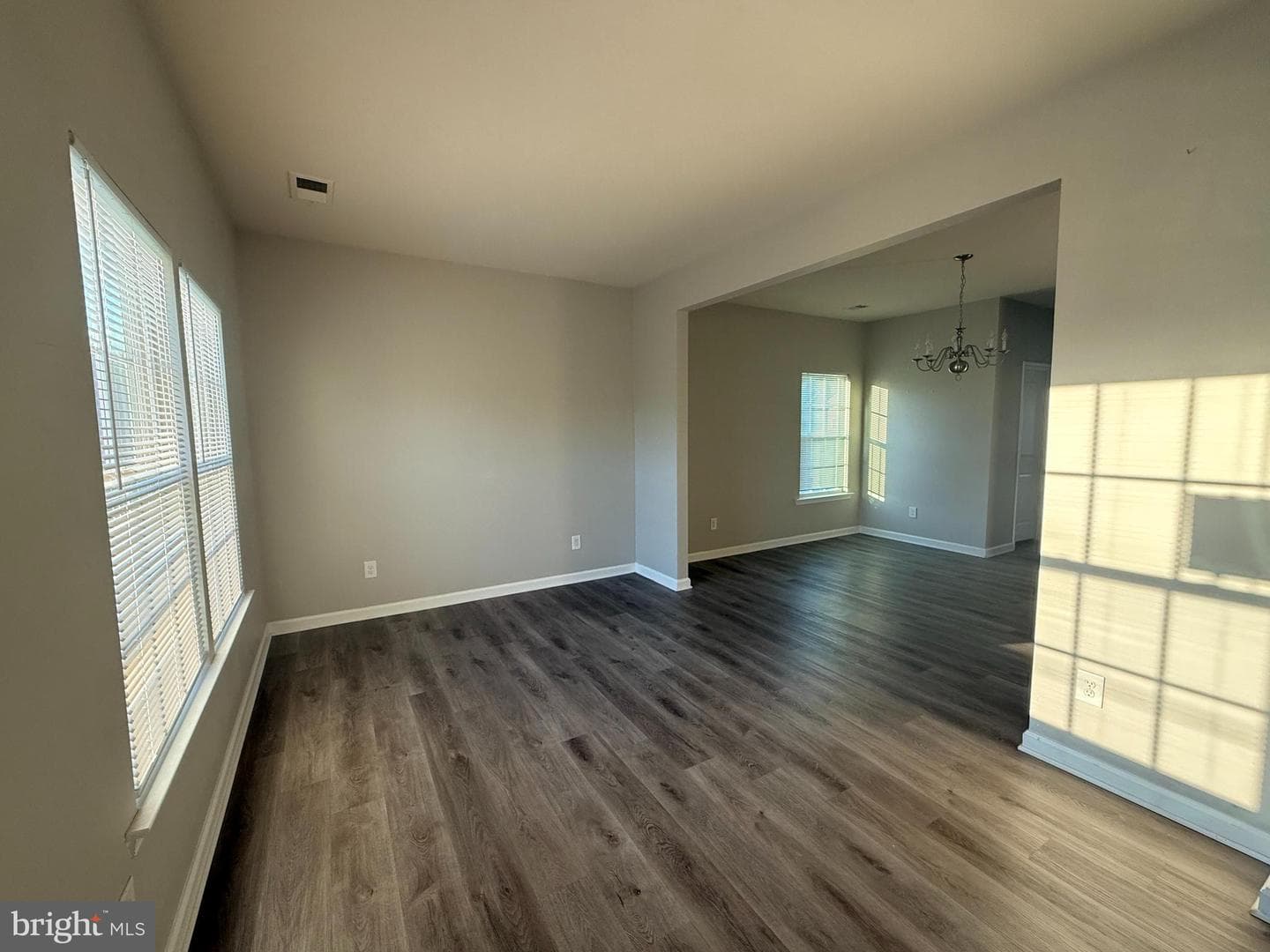 7301 Hamner Terrace photo 5