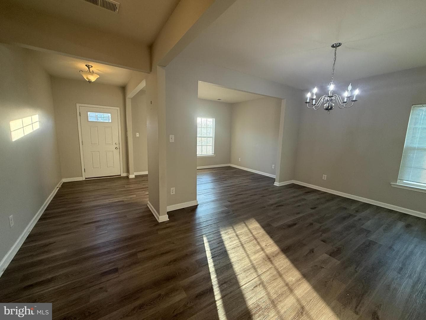7301 Hamner Terrace photo 8