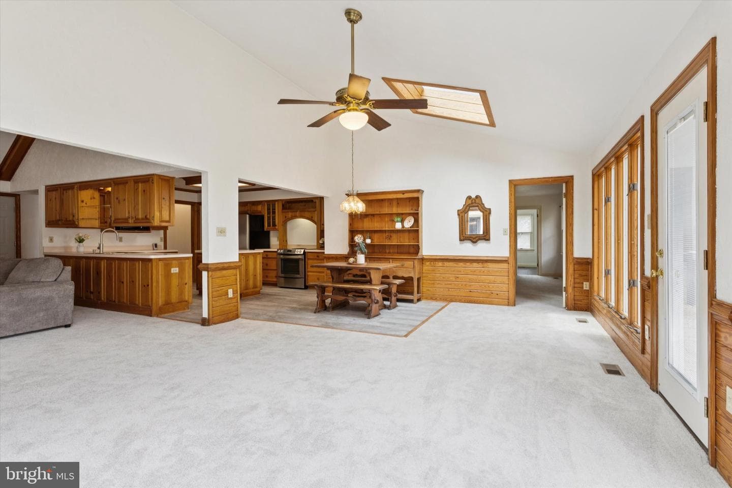 720 Elderberry Court photo 13