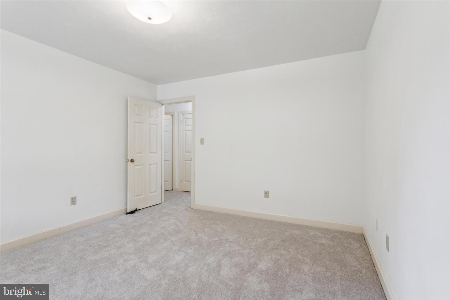 720 Elderberry Court photo 27