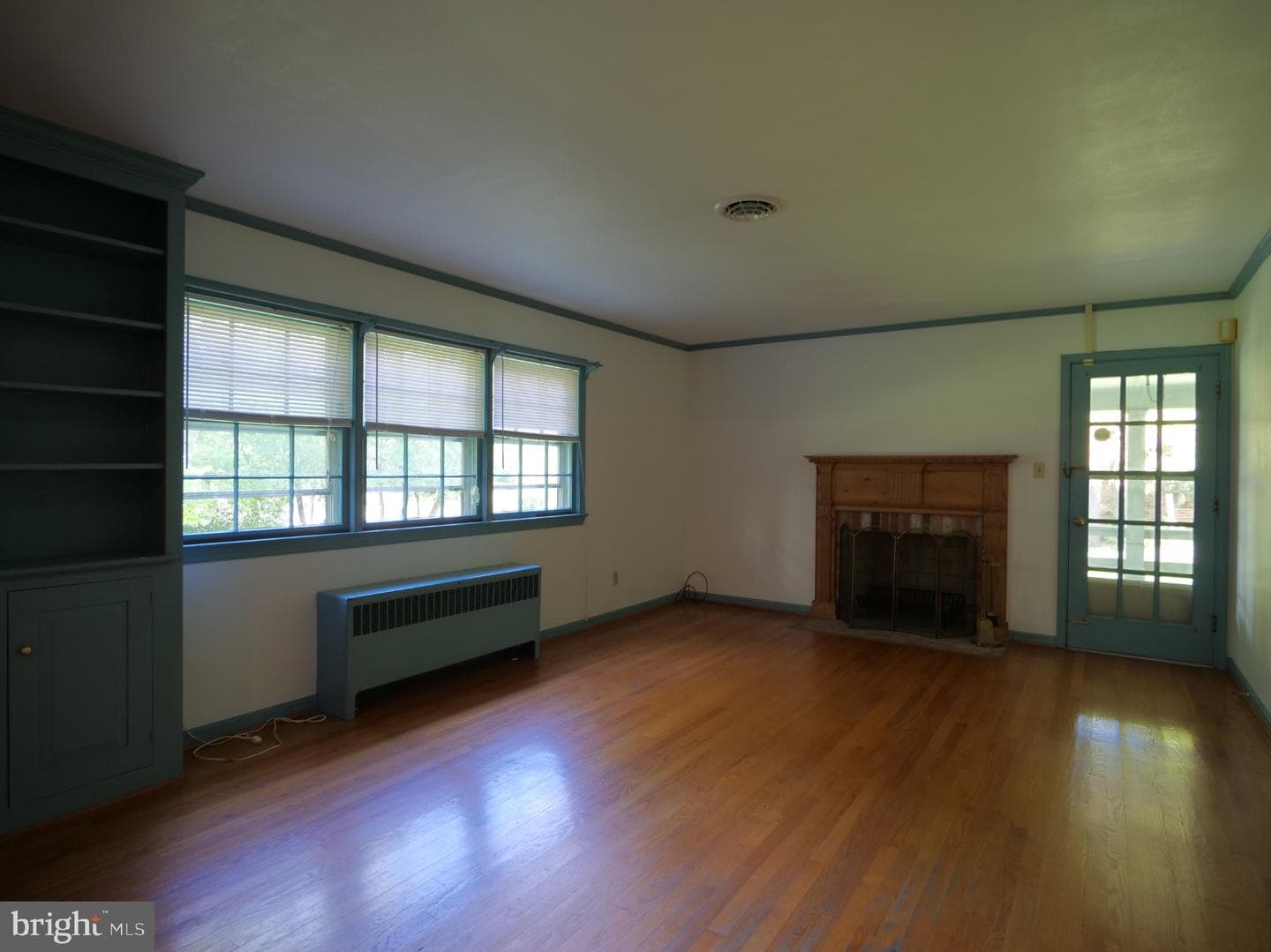 216 S Buckmarsh Street photo 10