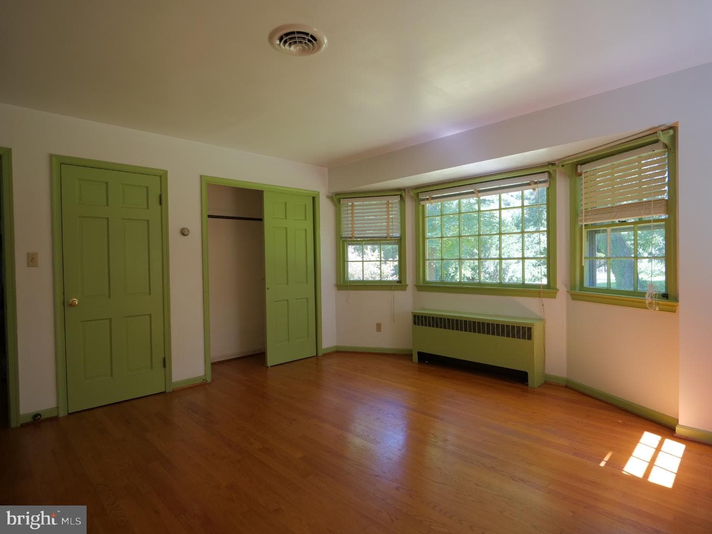 216 S Buckmarsh Street photo 22