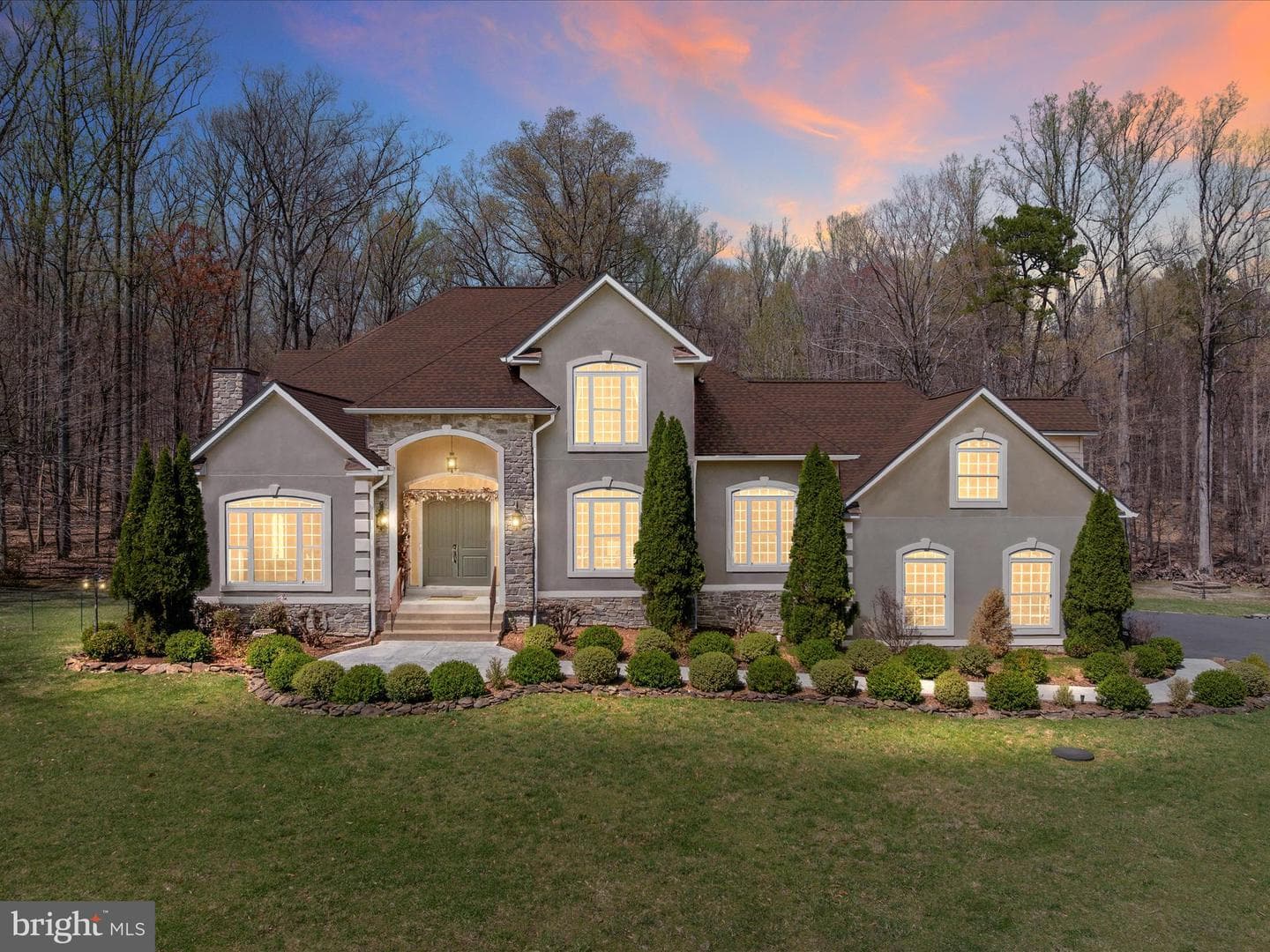 460 Solitude Lane photo 1