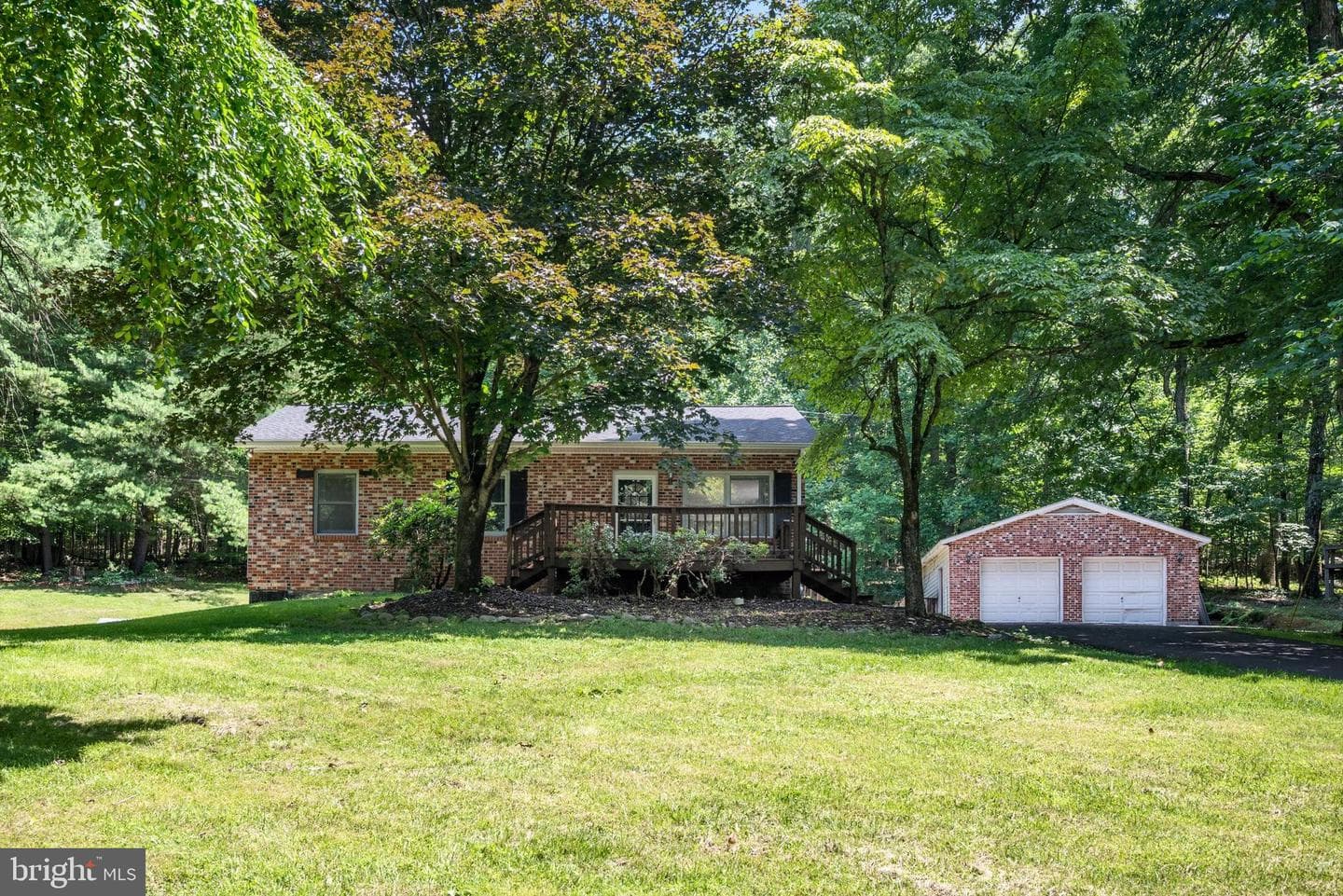 119 Lakeview Lane photo 1