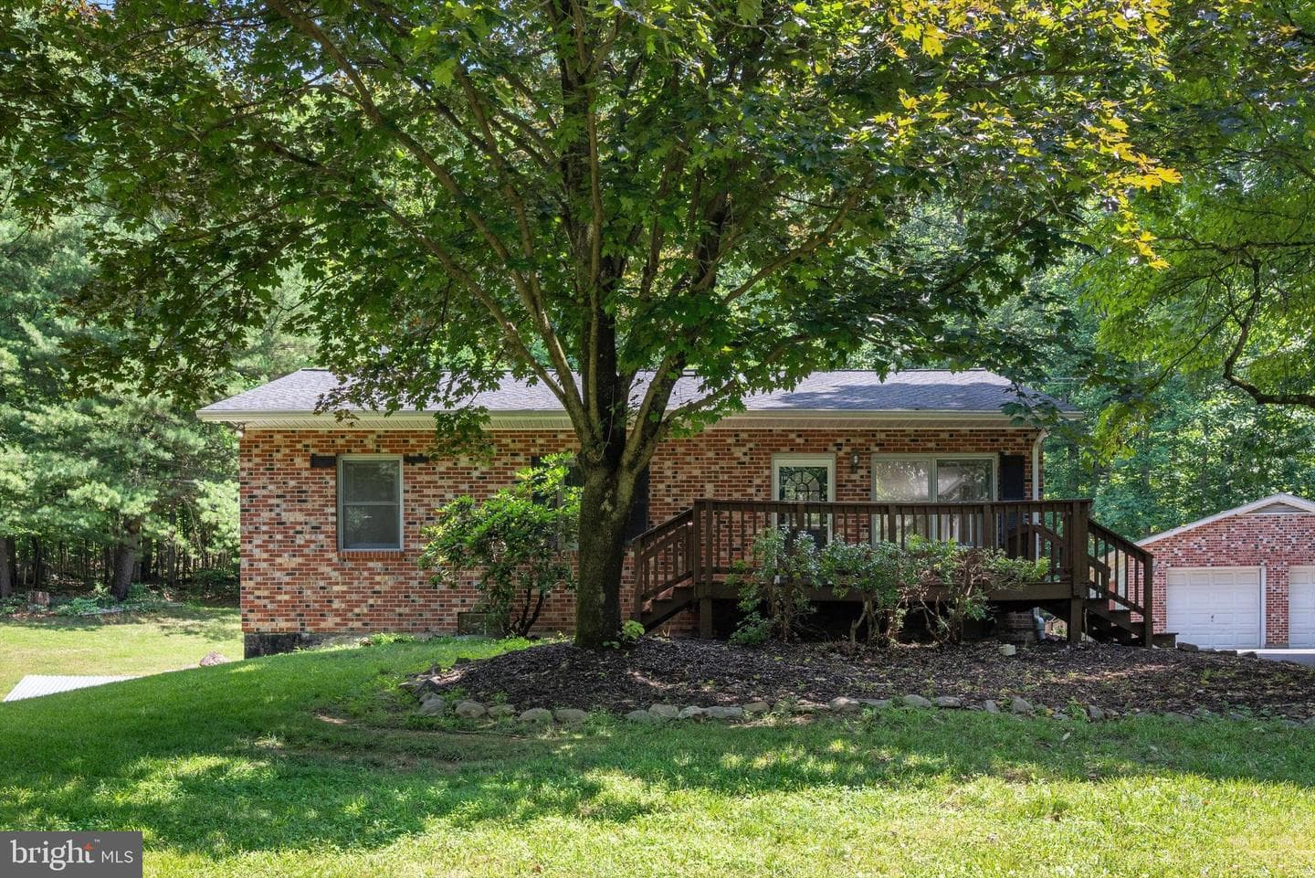 119 Lakeview Lane photo 2