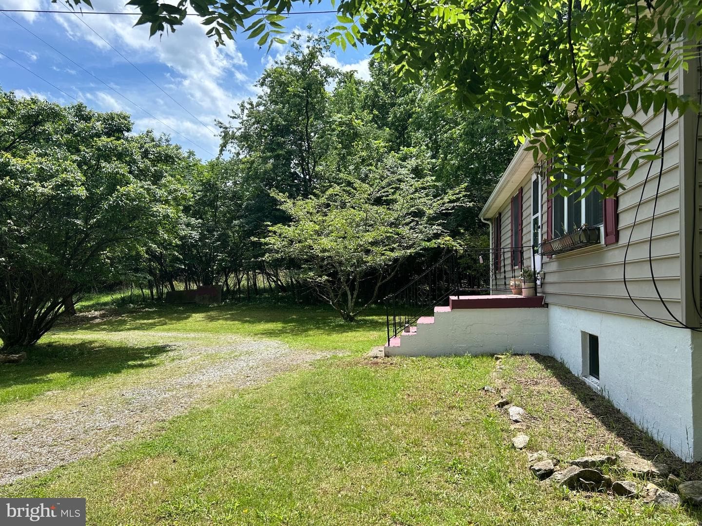 513 Russell Road photo 8
