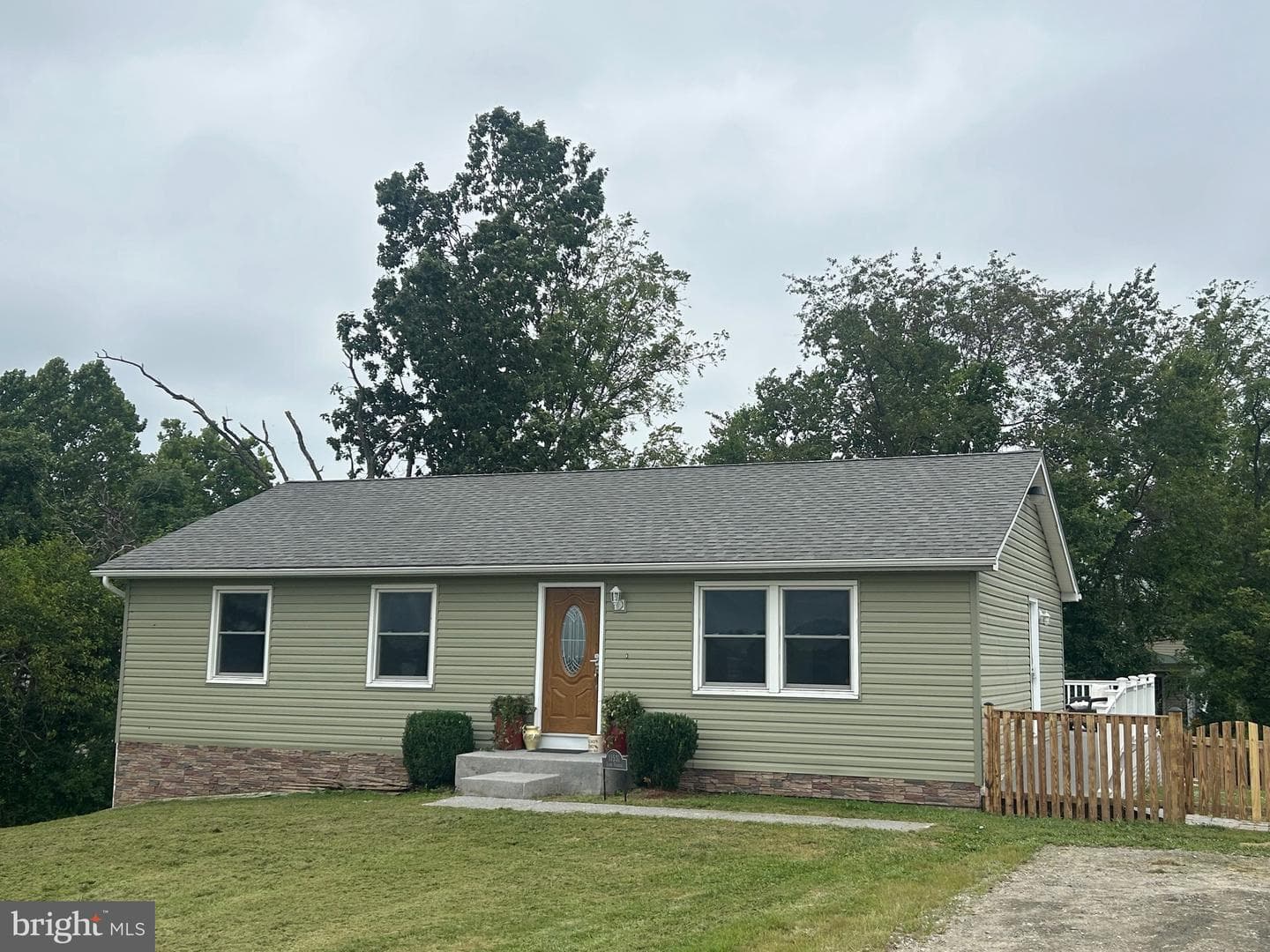 11531 Lord Fairfax Highway photo 10