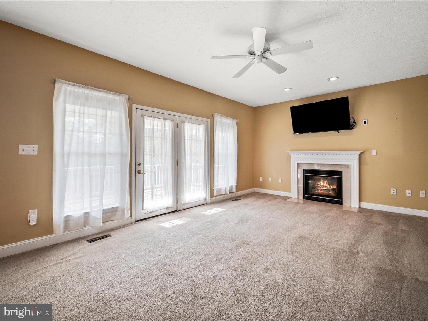 317 Henderson Court photo 19