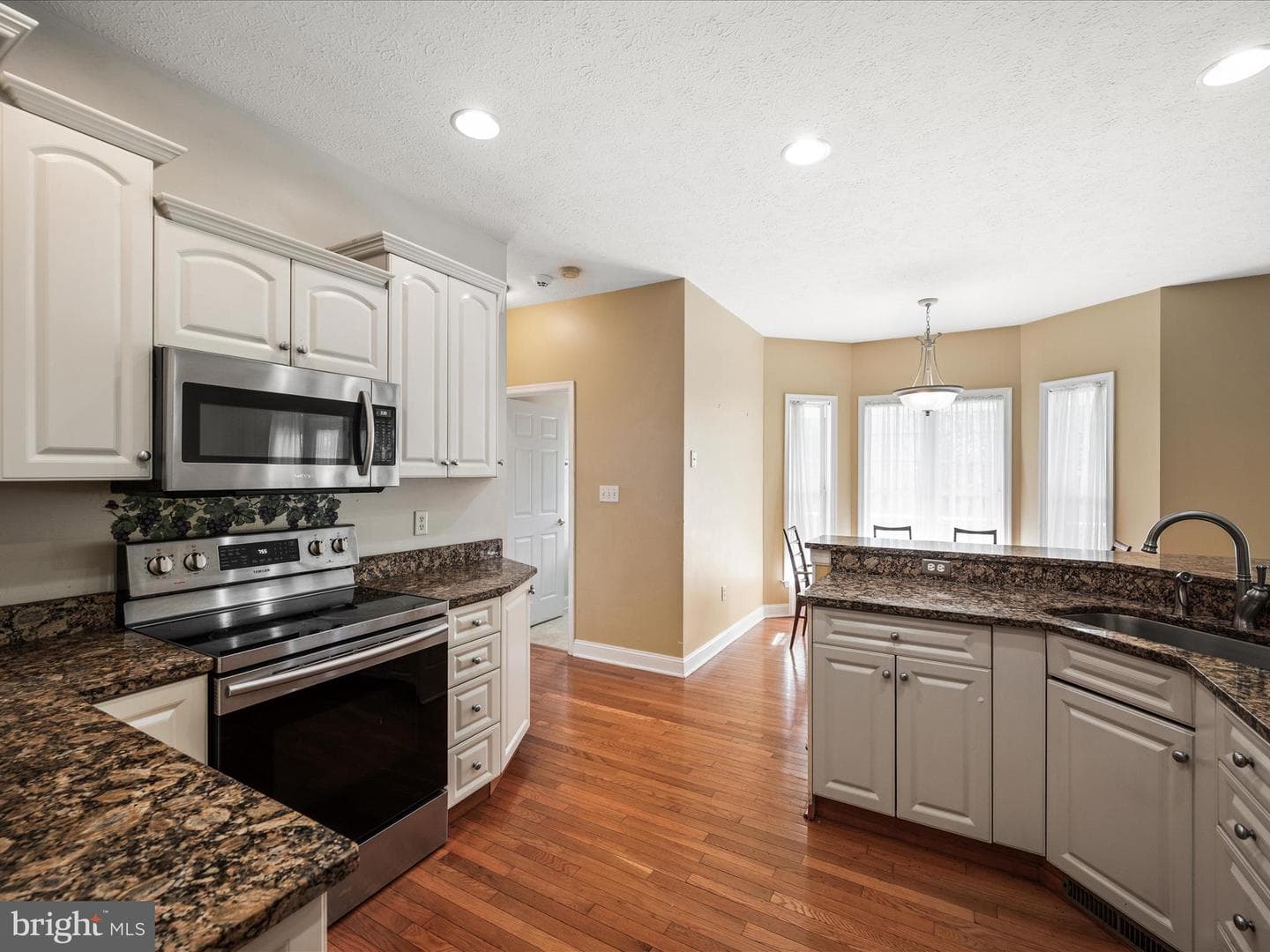 317 Henderson Court photo 27