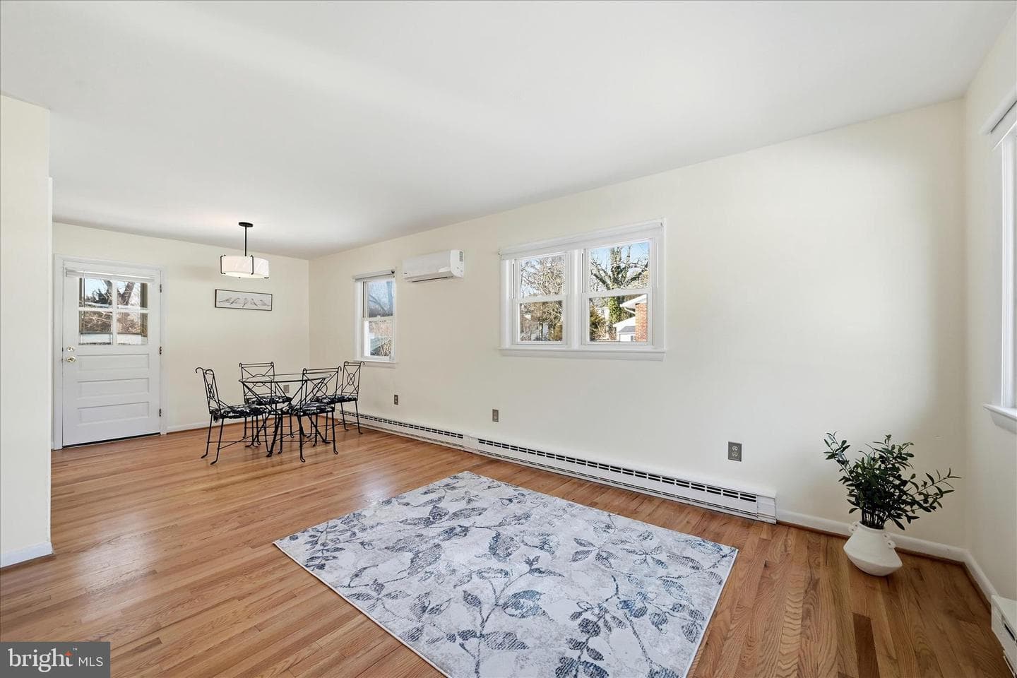 311 S Buckmarsh Street photo 13