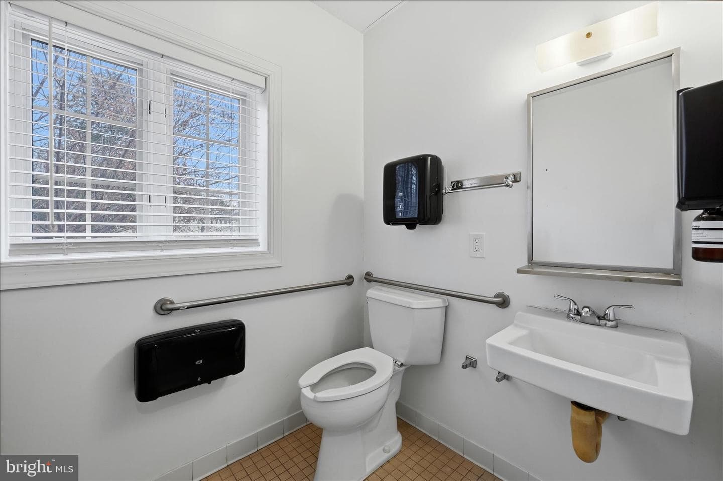 210 W Main Street photo 61