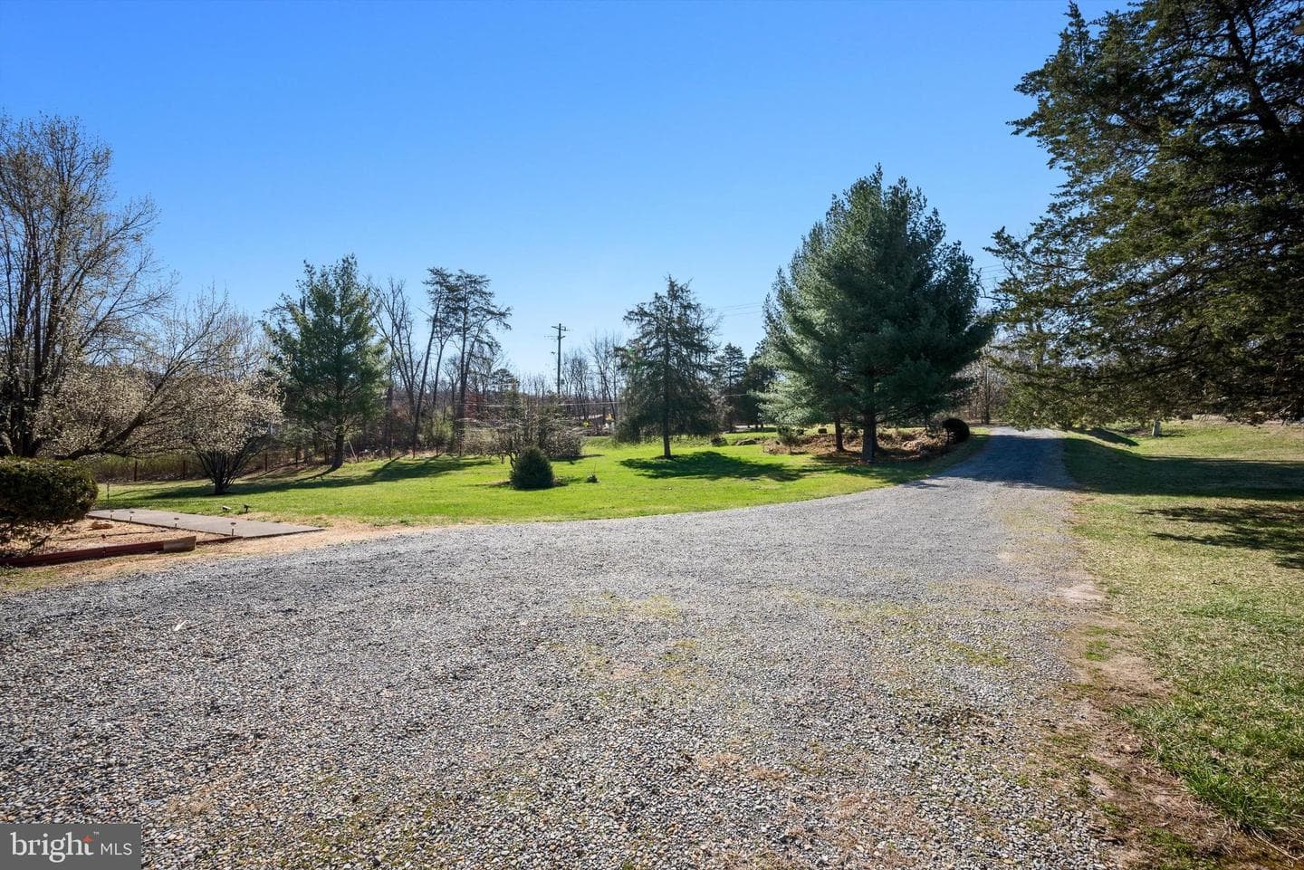 6521 Howellsville Road photo 38