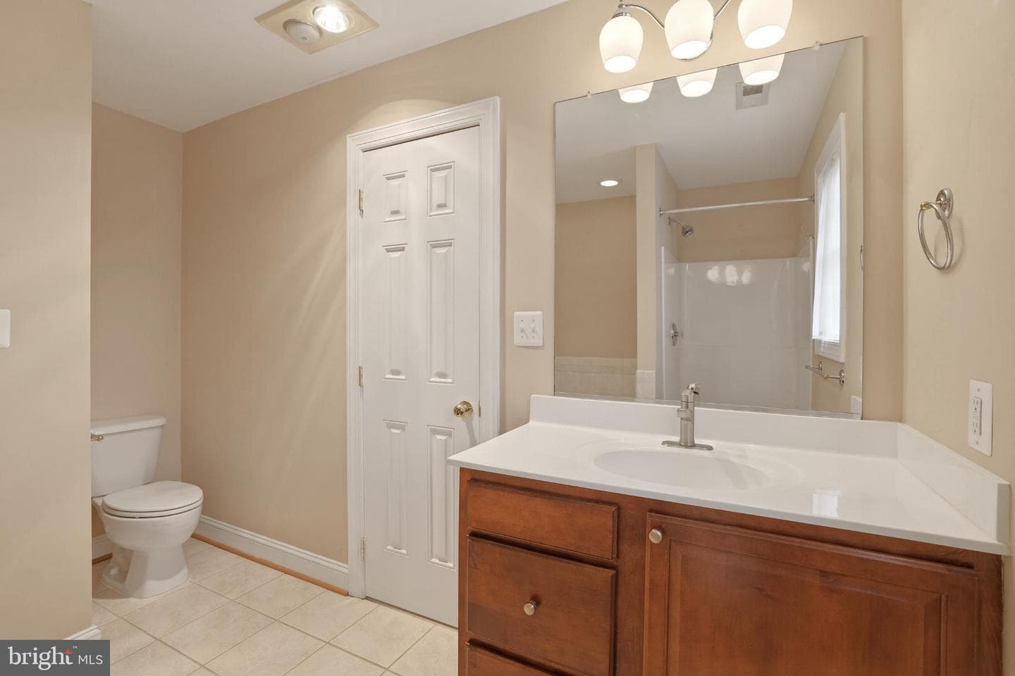 413 Montgomery Court photo 46