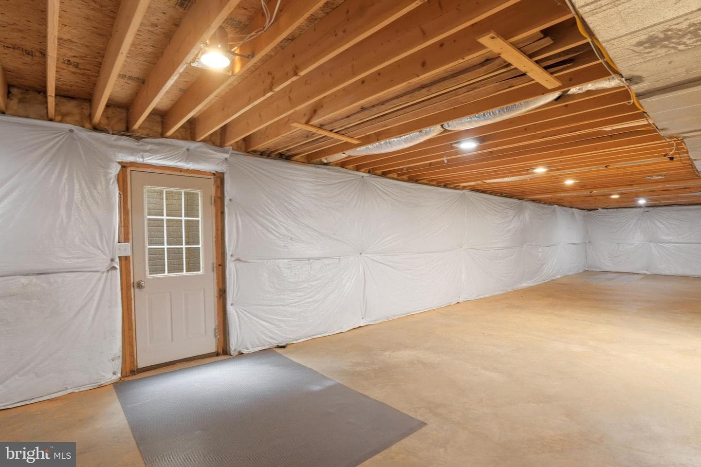 413 Montgomery Court photo 63