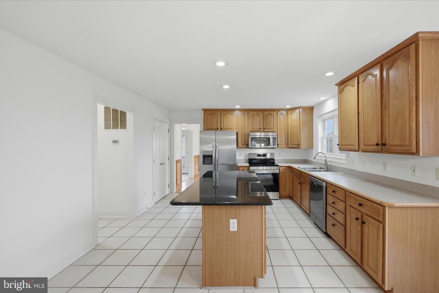 404 Fremont Court photo 29