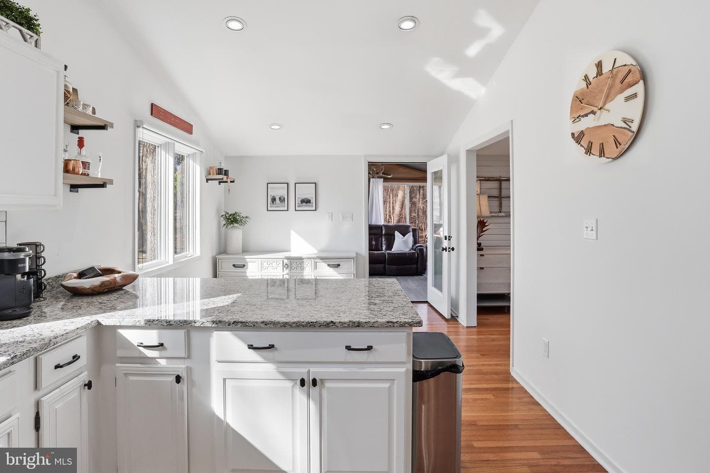 138 Ross Lane photo 6