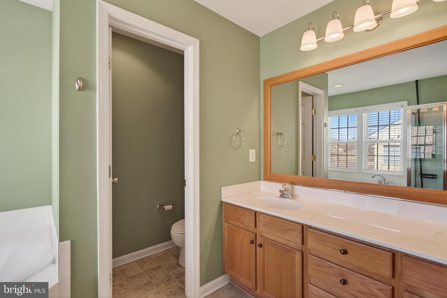 4 Turner Court photo 33