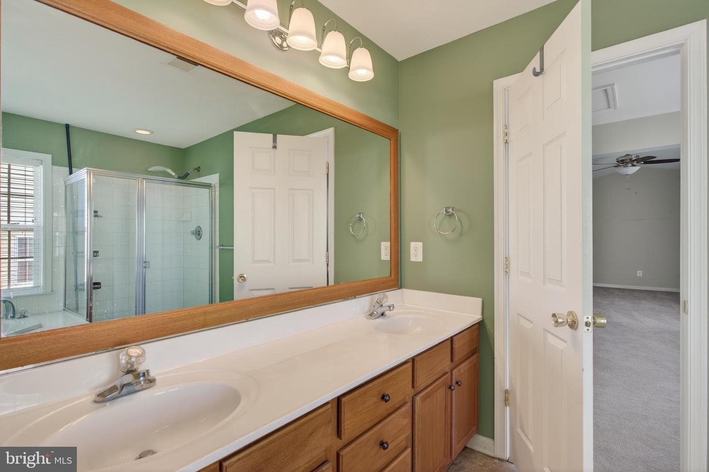 4 Turner Court photo 35