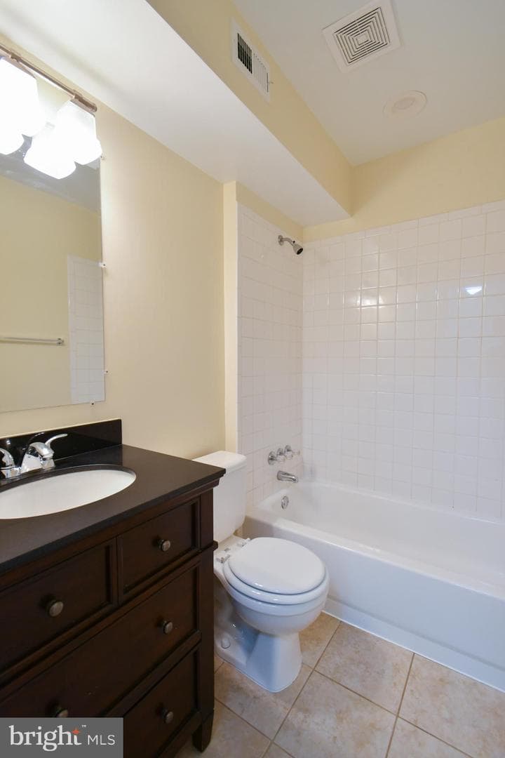 234 Cameron Street photo 18
