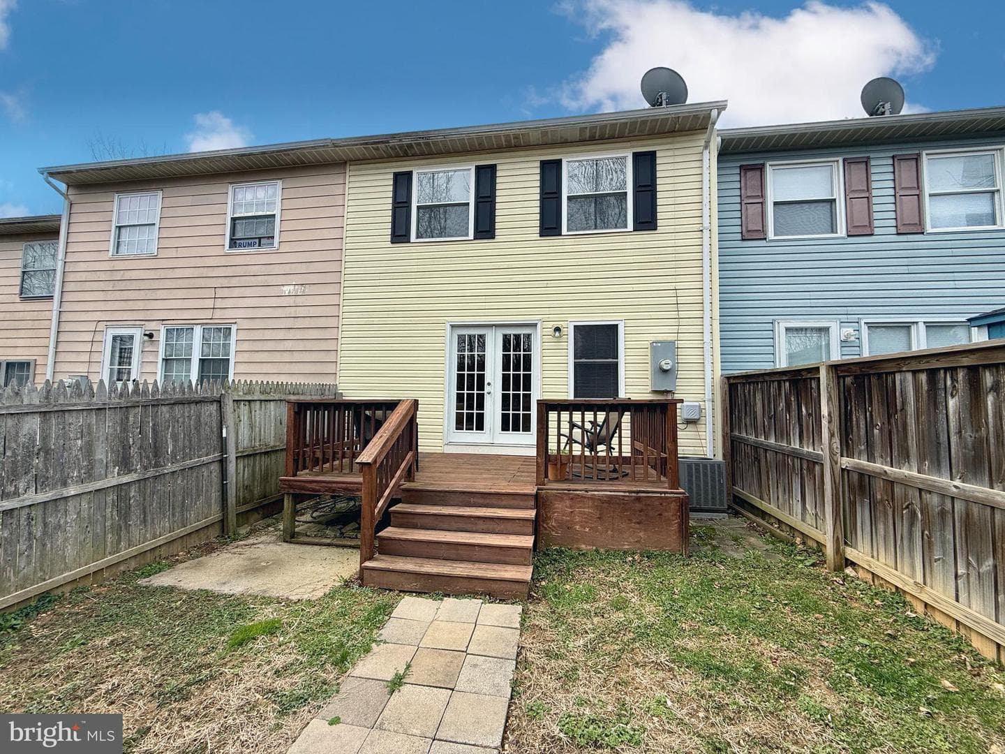 234 Cameron Street photo 33