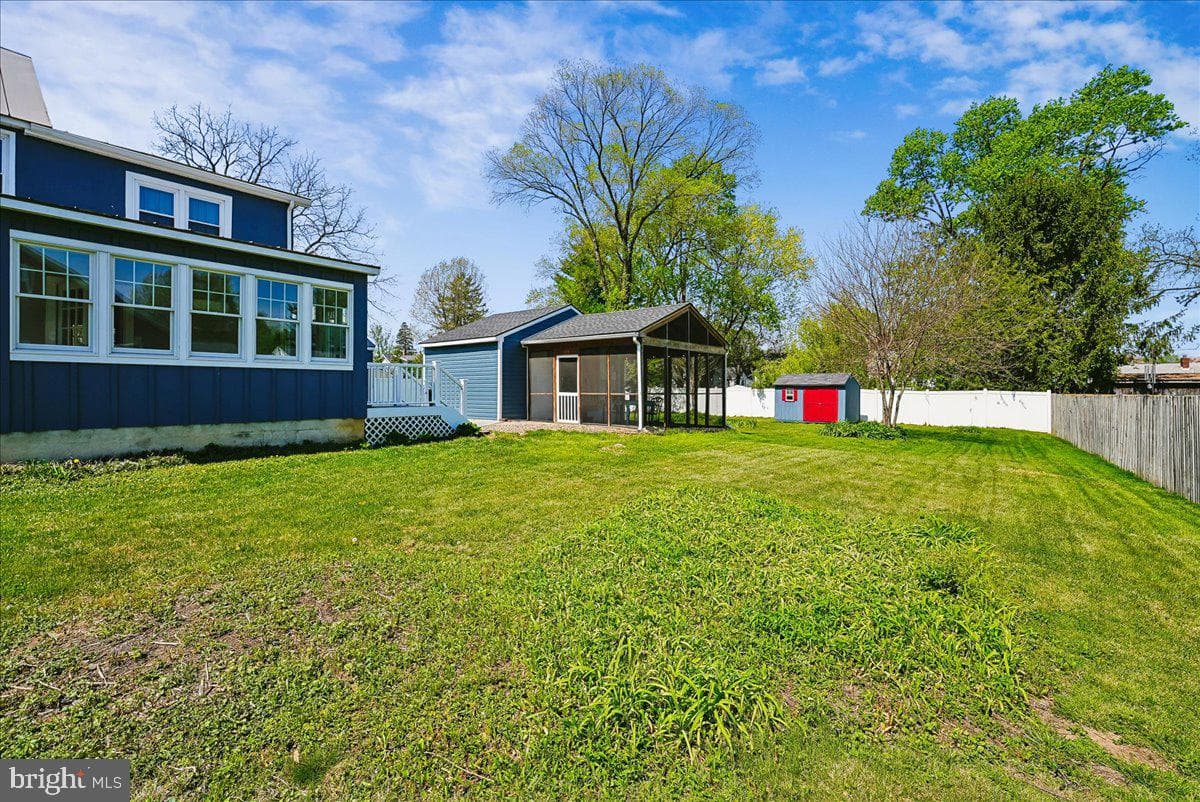 209 Rice Street photo 51