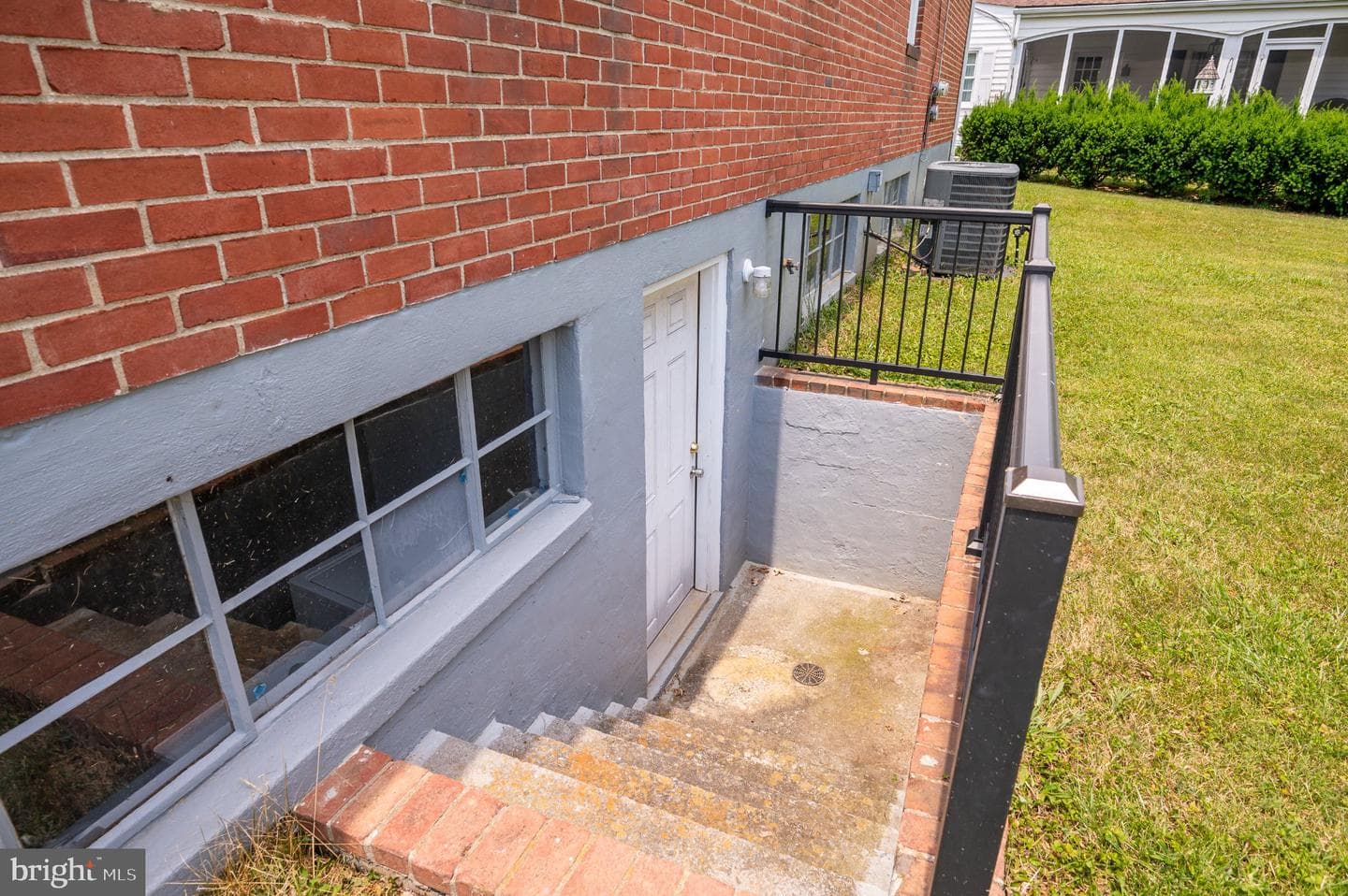 6073 Lord Fairfax Highway photo 40