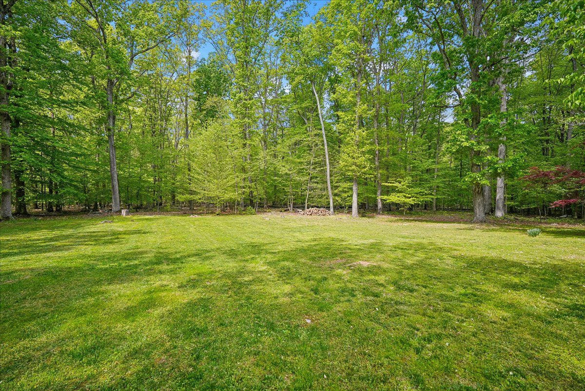 98 Cliff Lane photo 27