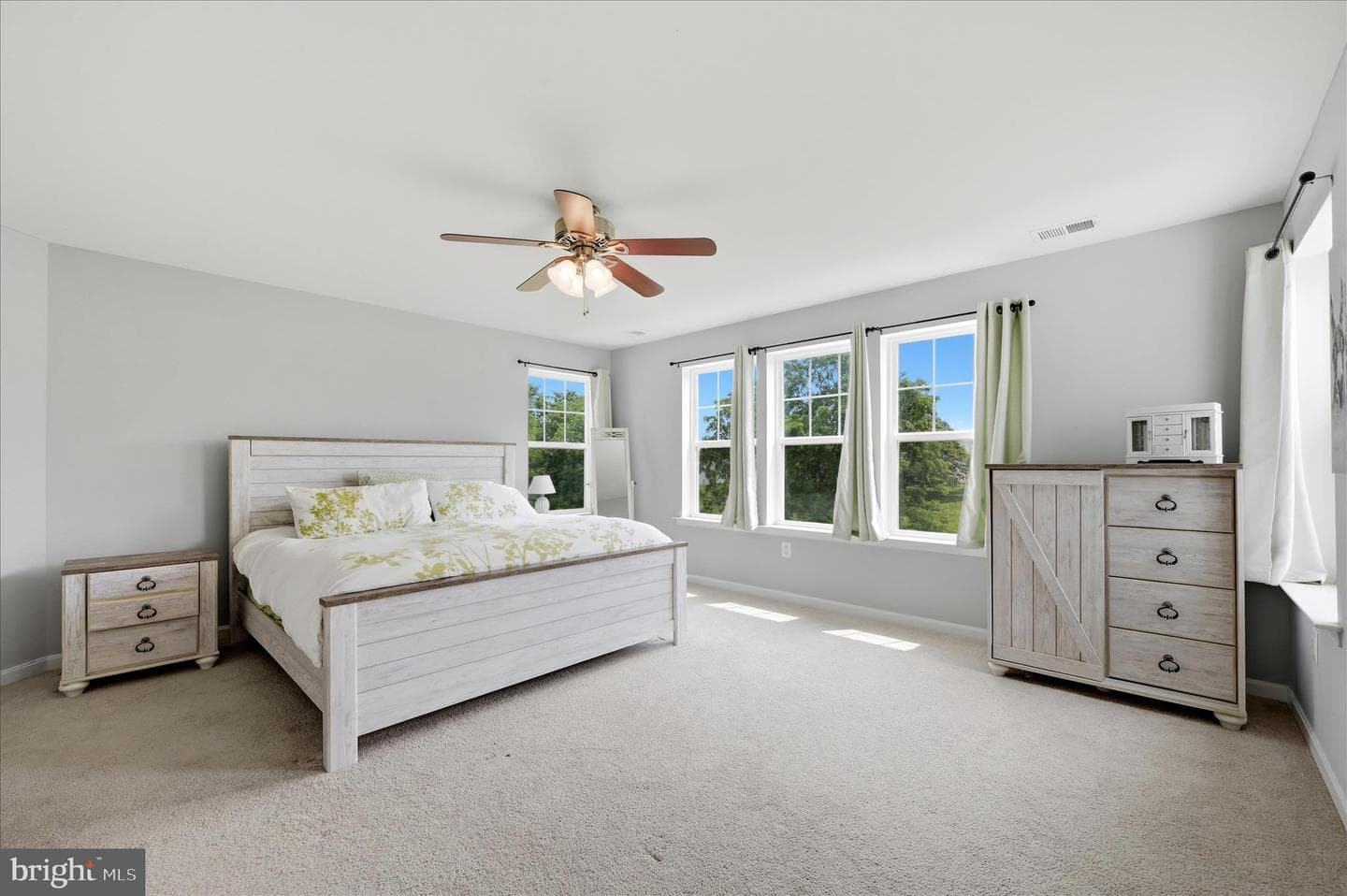 412 Delany Court photo 14