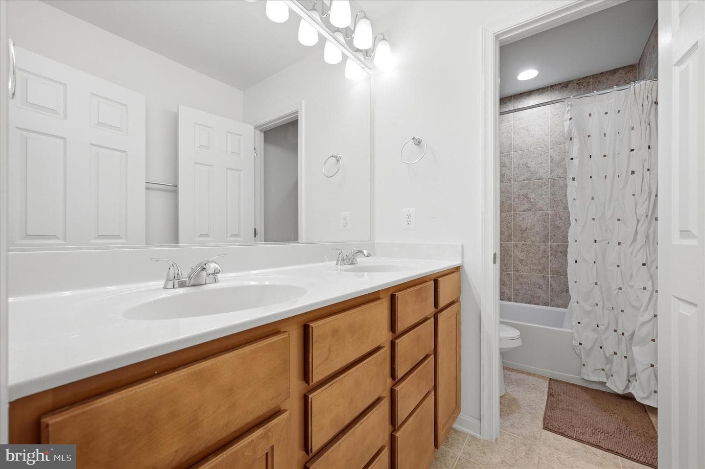 412 Delany Court photo 43