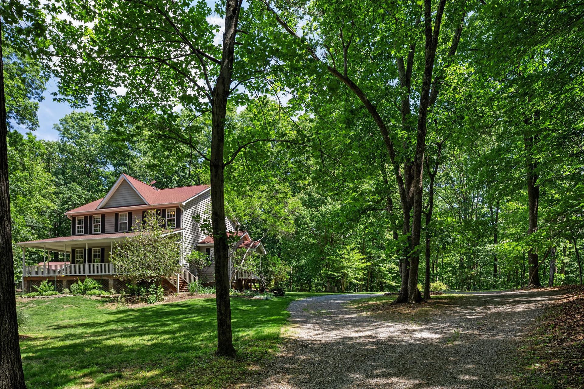 355 Duke Lane photo 9