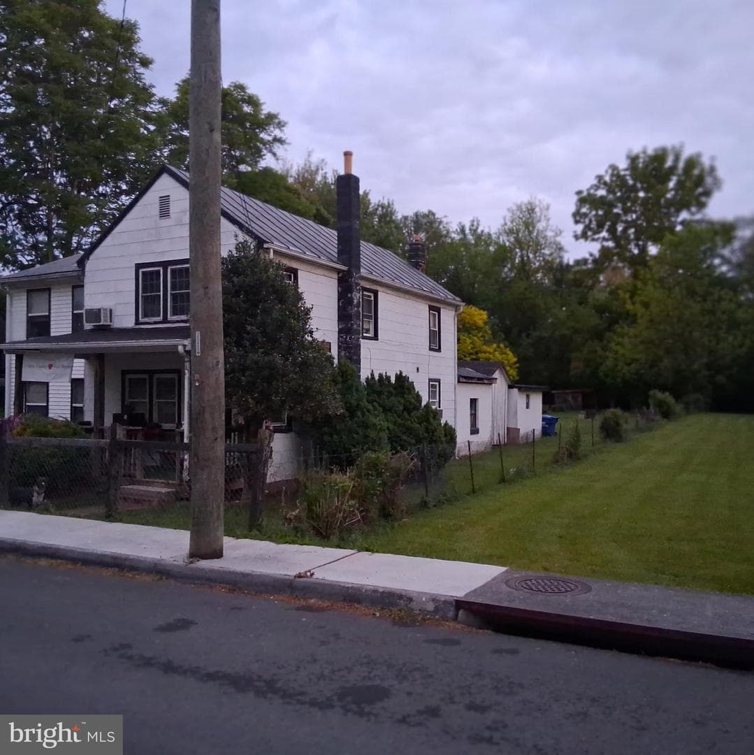 113 Josephine Street photo 3
