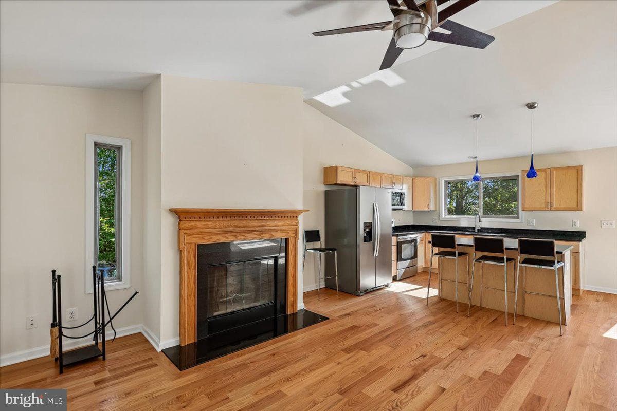 250 Lafayette Lane photo 6