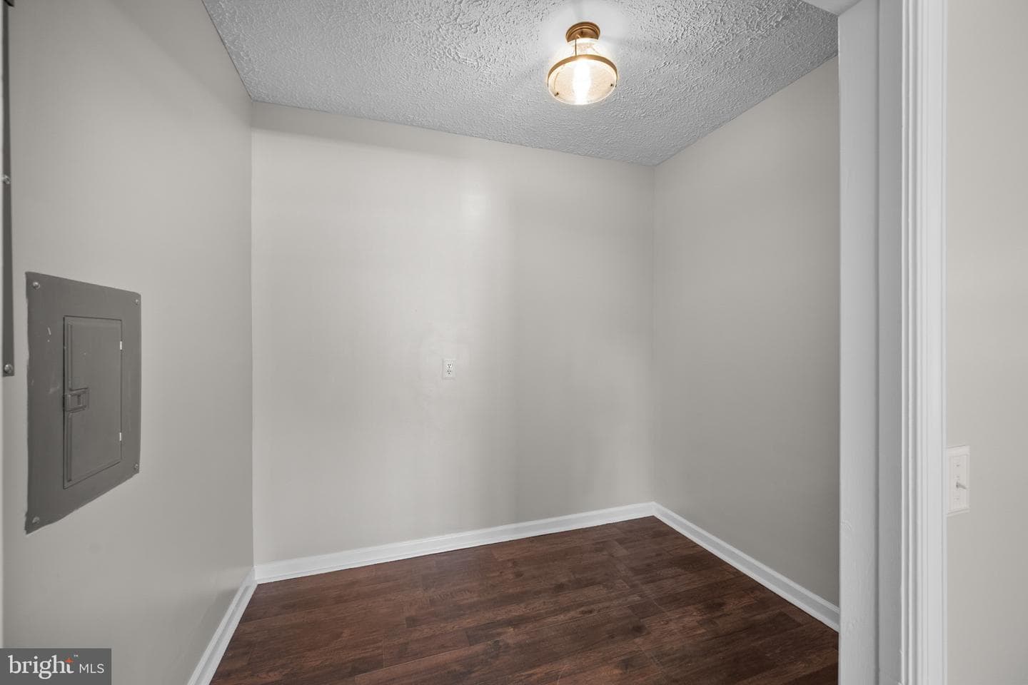 2085 Crums Church Road photo 7
