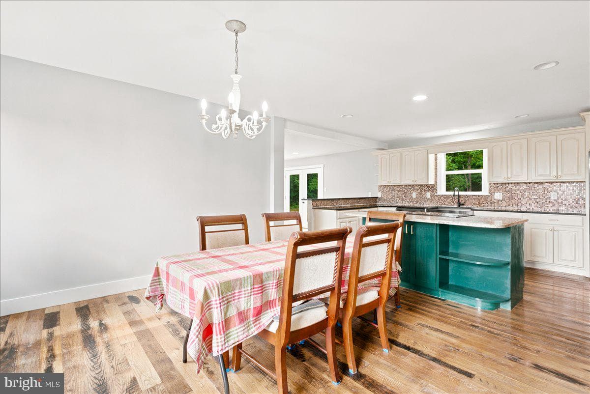 193 Marsh Lane photo 18