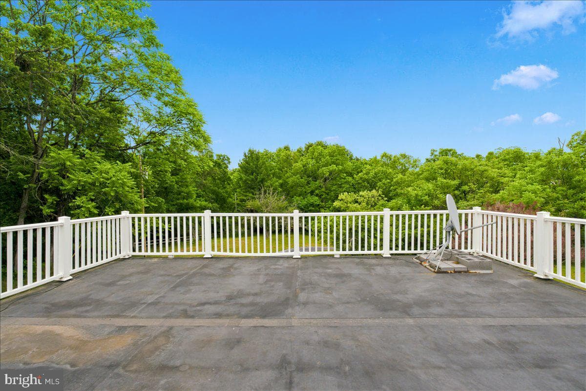 193 Marsh Lane photo 48