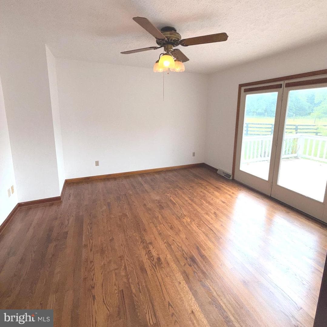 1503 Senseny photo 15