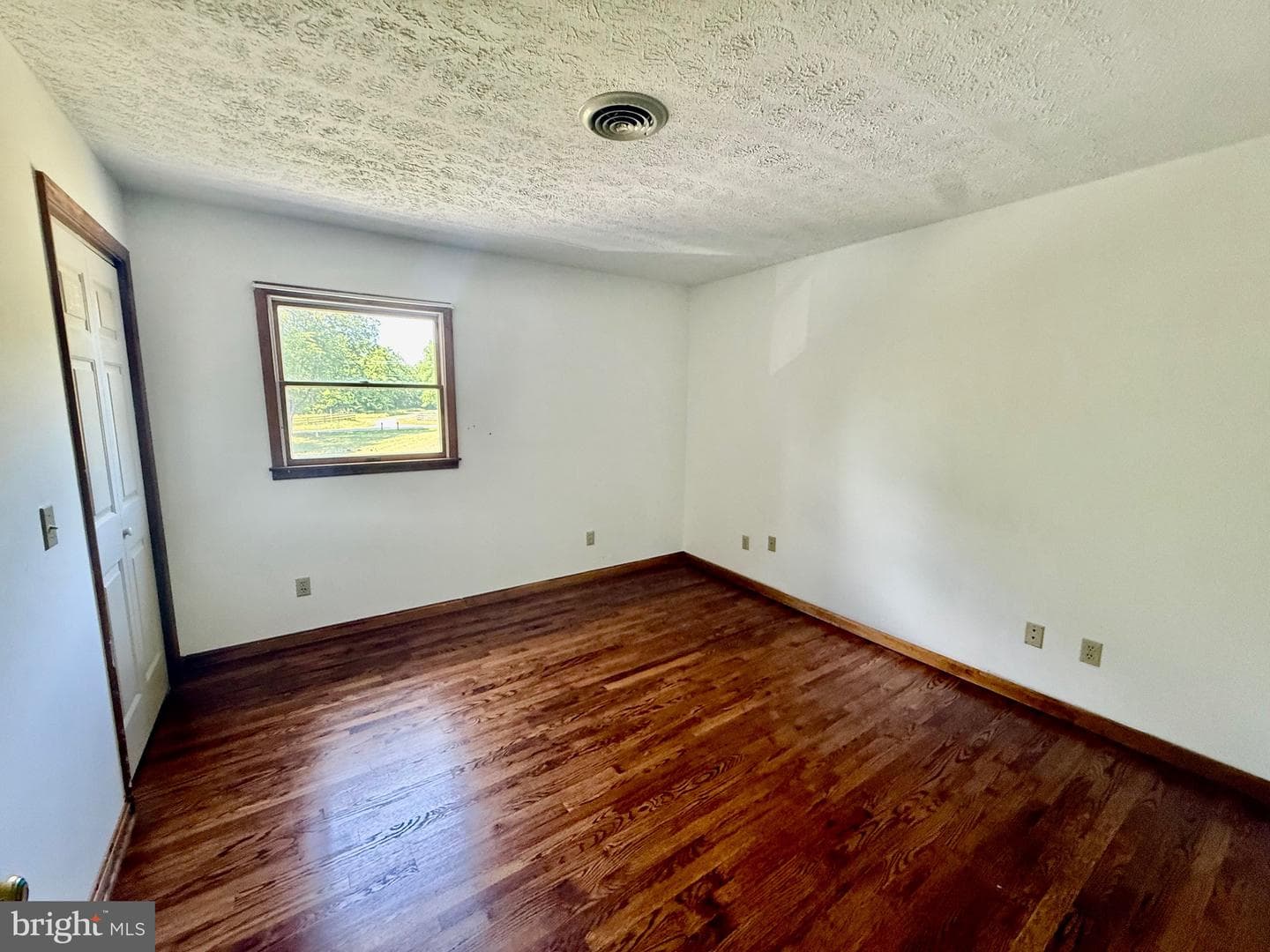 1503 Senseny photo 23