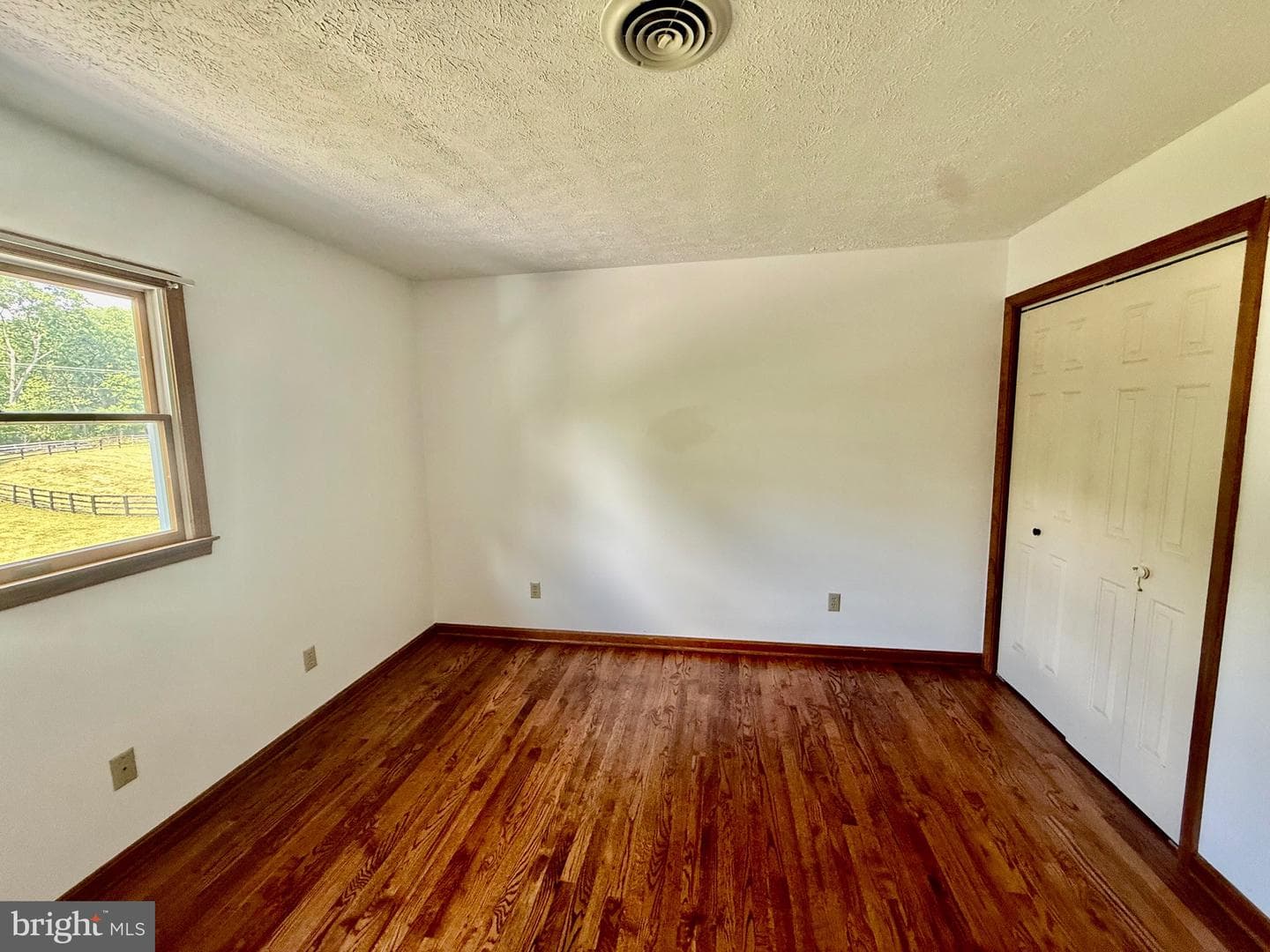 1503 Senseny photo 24