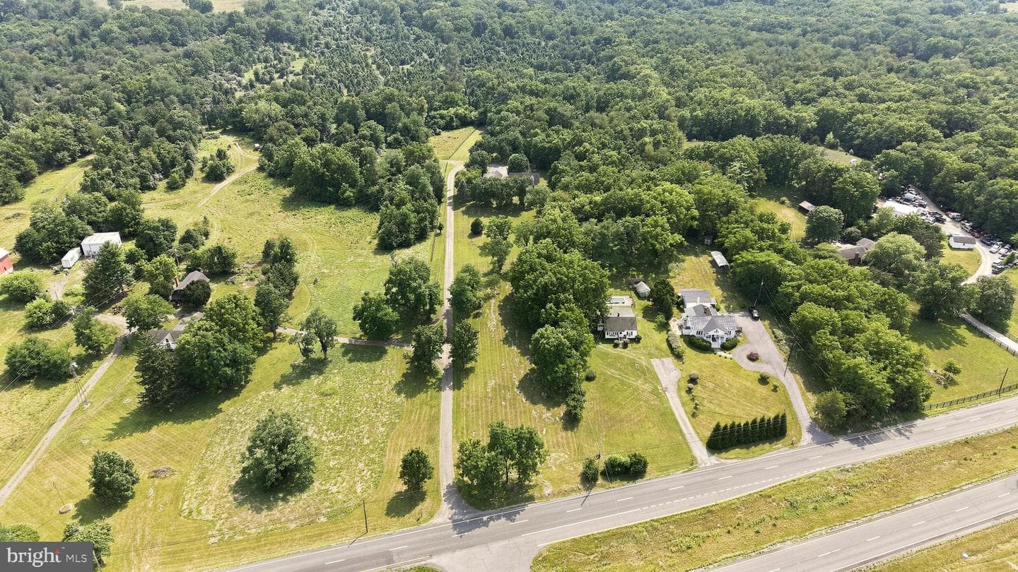 10393 Harry Byrd Highway photo 4