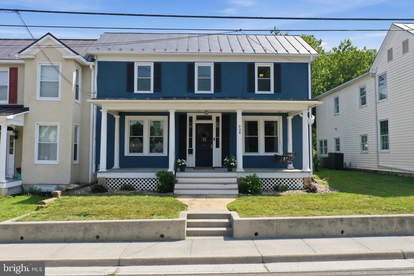 220 W Main Street photo 9