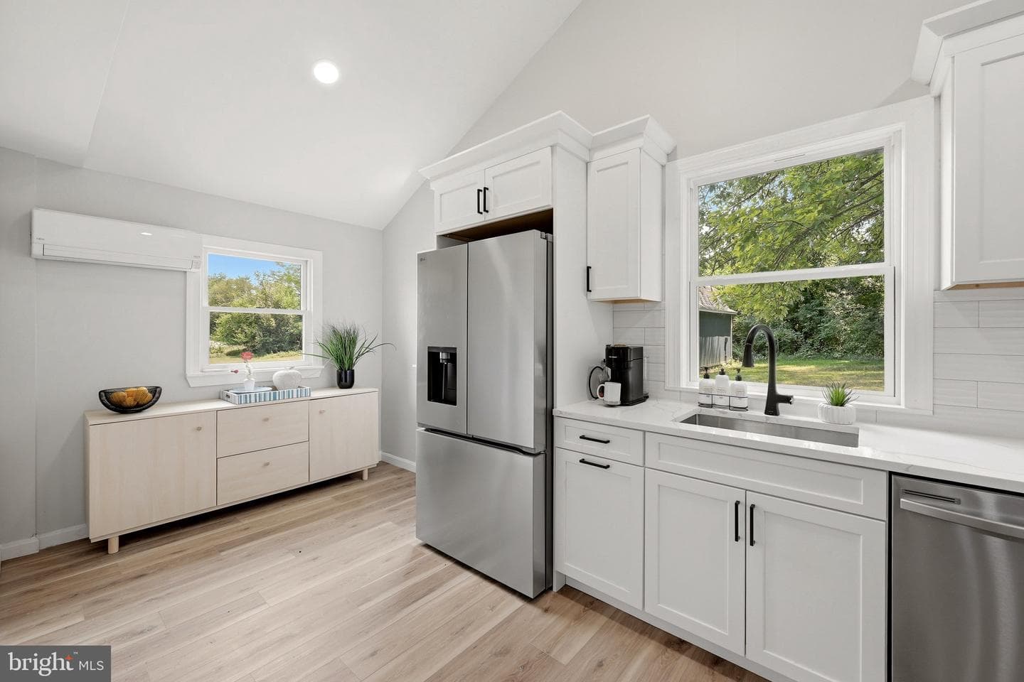 5835 Lord Fairfax Highway photo 12