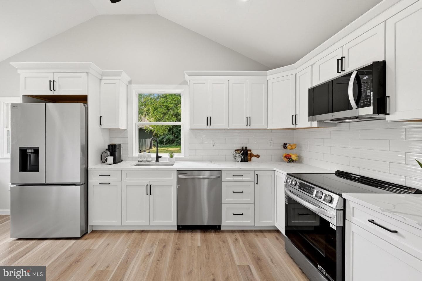 5835 Lord Fairfax Highway photo 13
