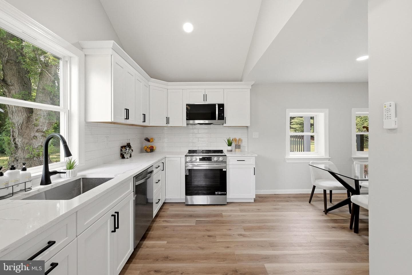 5835 Lord Fairfax Highway photo 15