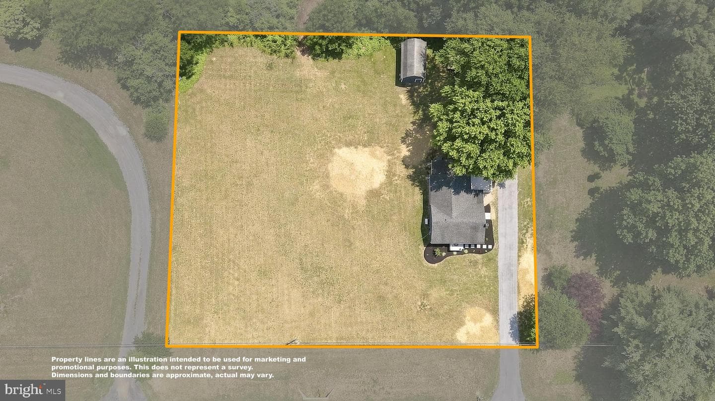 5835 Lord Fairfax Highway photo 3