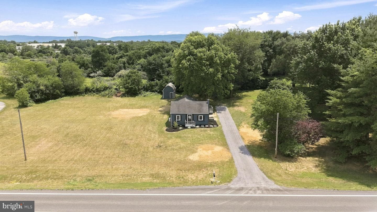5835 Lord Fairfax Highway photo 32